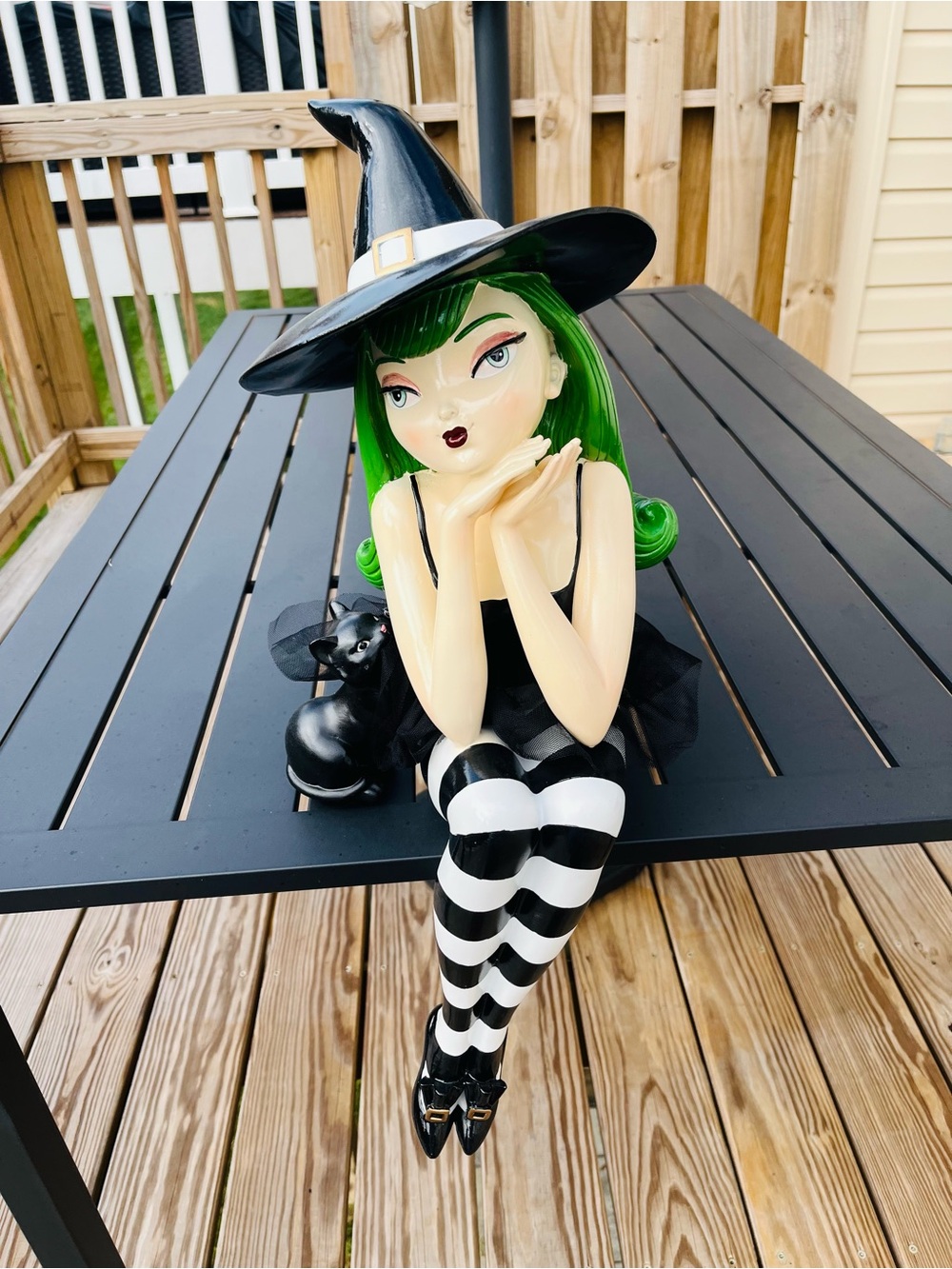 NWT VIRAL Bella Lux Witch Figurine with Black Cat and Green Hair - Picture 10 of 10